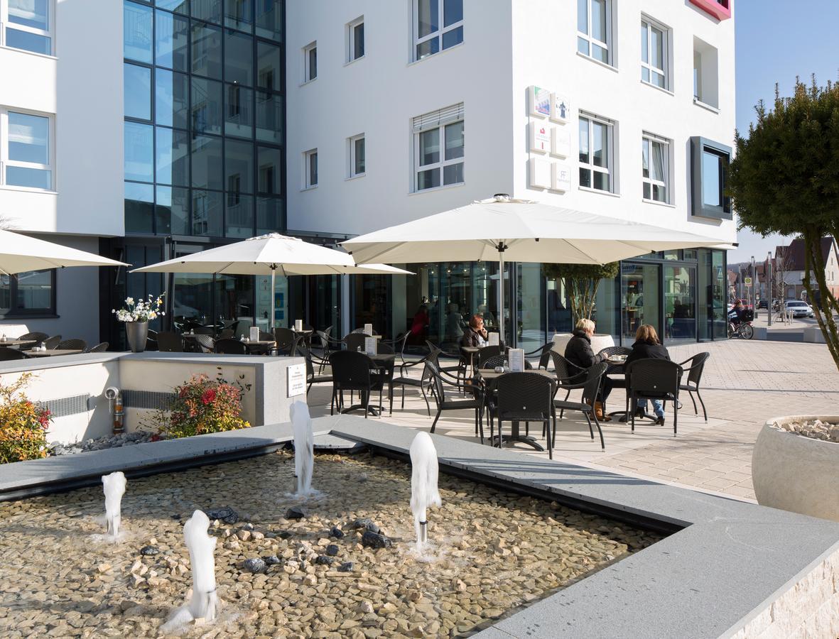 Logis First Class Business Suites Renningen Esterno foto